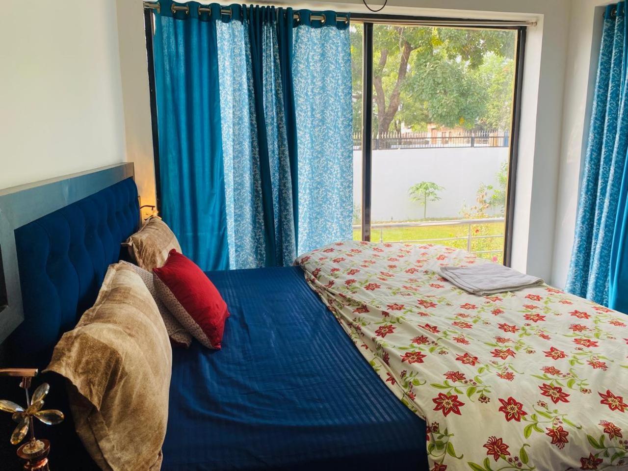 קג'ורהו Prem Home Stay מראה חיצוני תמונה
