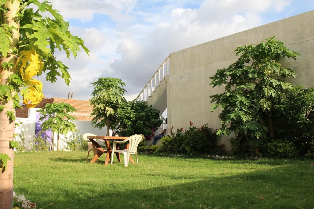 קג'ורהו Prem Home Stay מראה חיצוני תמונה