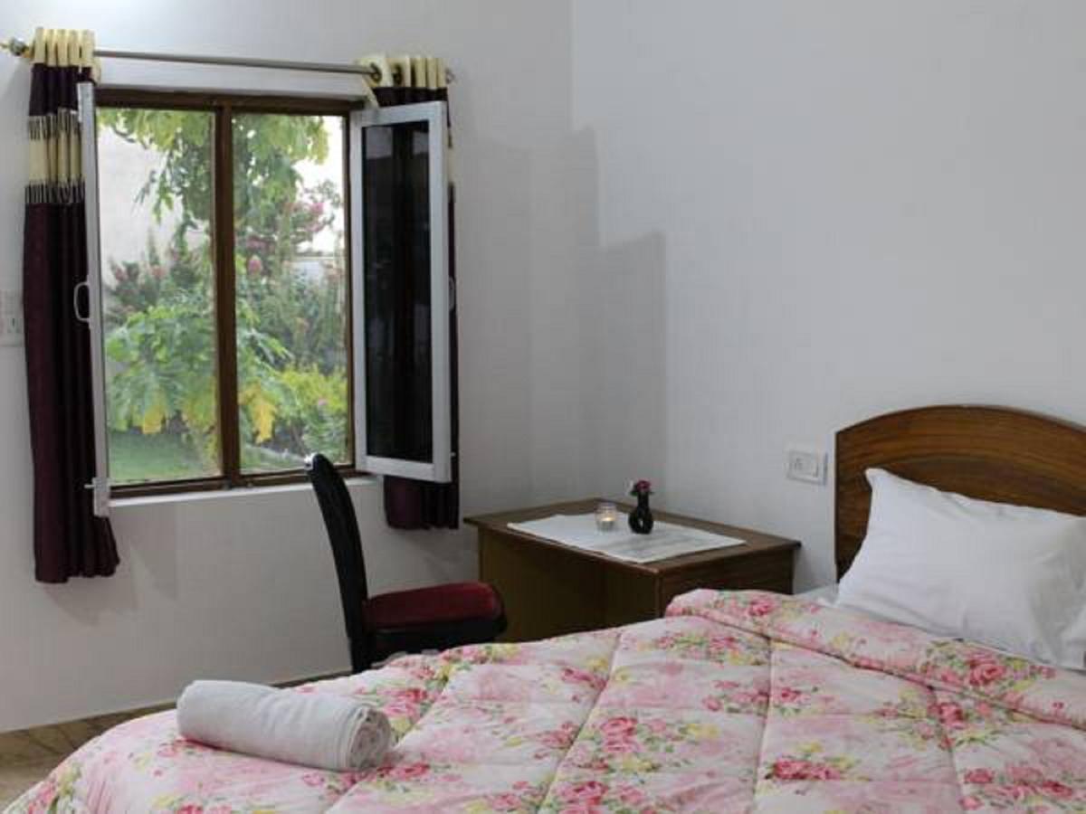 קג'ורהו Prem Home Stay מראה חיצוני תמונה
